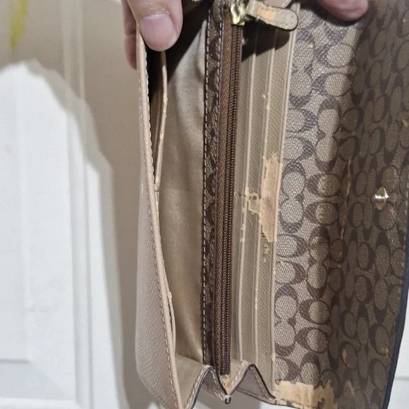 Coach Tan Leather Wallet - Picture 7 of 8